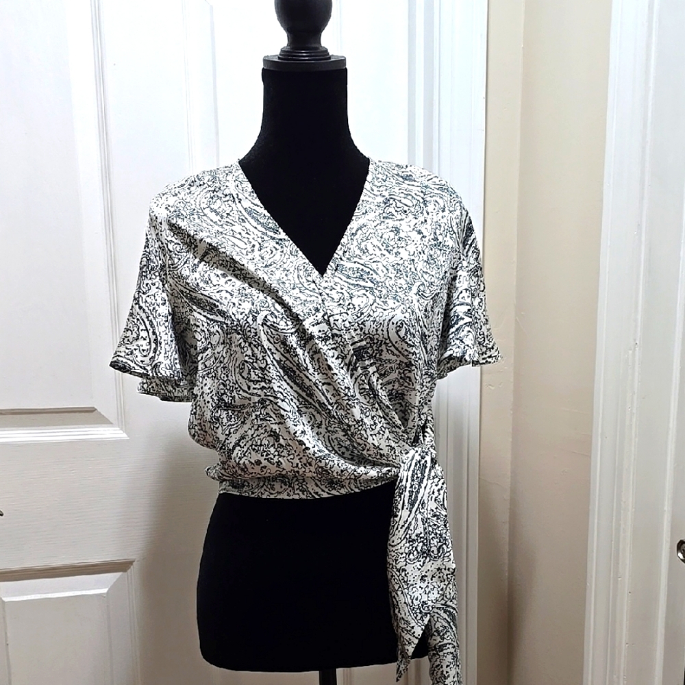 NWOT Elegant Black and White Wrap Top